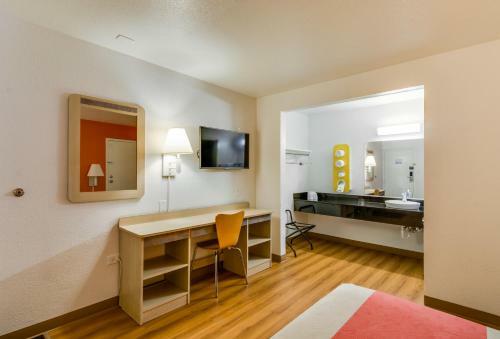Motel 6 Chicago O'hare - Schiller Park