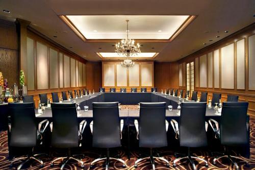 Hotel Hilton Rosemont Chicago O'hare