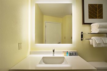 Hotel Hawthorn Suites By Wyndham Chicago Schaumburg