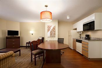 Hotel Hawthorn Suites By Wyndham Chicago Schaumburg
