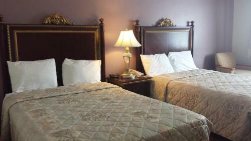 Hotel Americas Best Inn & Suites Urbana