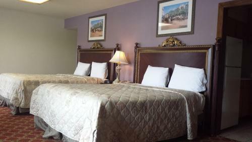Hotel Americas Best Inn & Suites Urbana