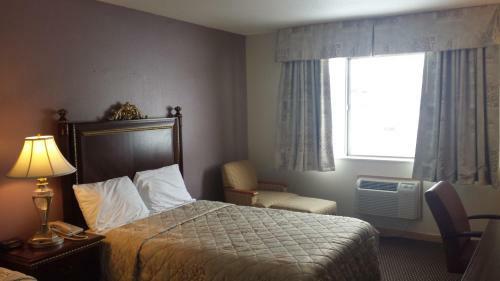 Hotel Americas Best Inn & Suites Urbana
