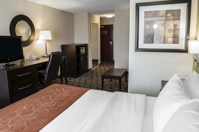 Hotel Comfort Suites Brownsburg