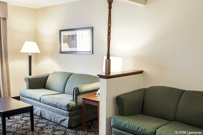 Hotel Comfort Suites Brownsburg