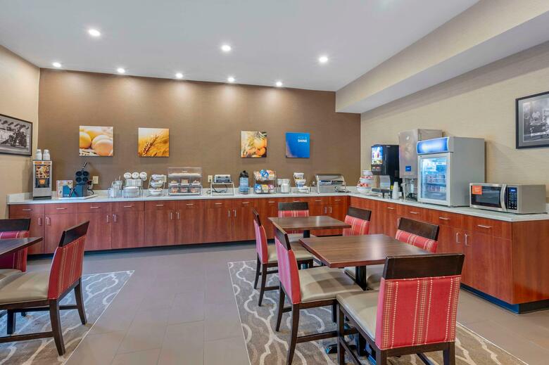 Hotel Comfort Suites Brownsburg