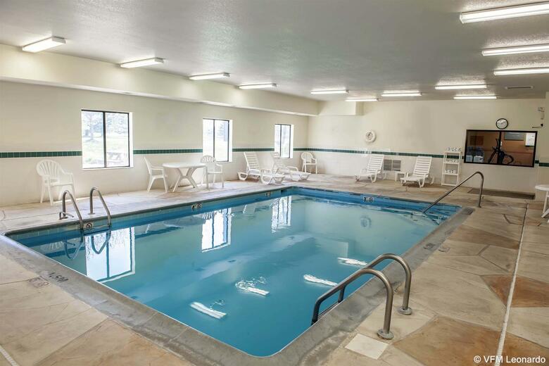 Hotel Comfort Suites Brownsburg