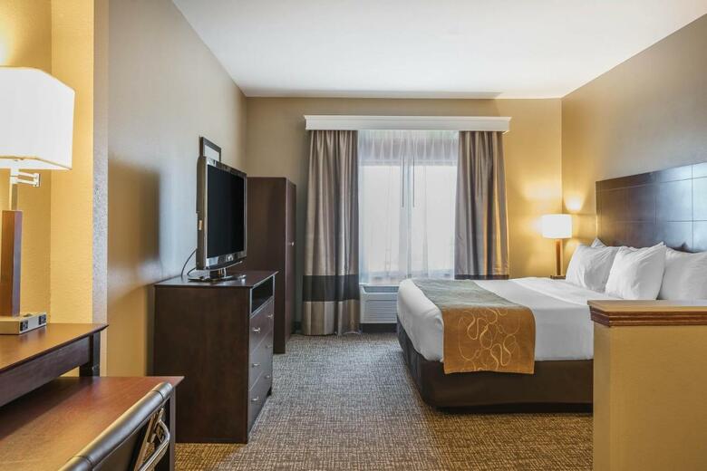 Hotel Comfort Suites North Fort Wayne