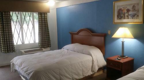 Motel Jacuzzi Inn