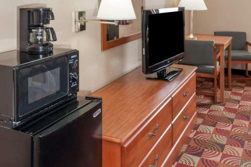 Hotel Super 8 Shipshewana