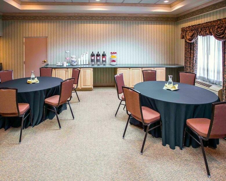 Hotel Comfort Suites University Area