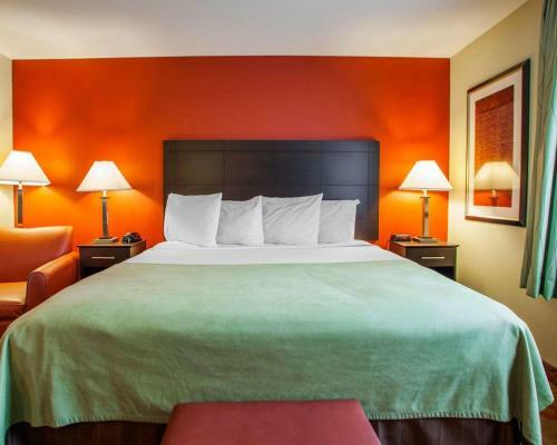 Suburban Extended Stay Hotel Cedar Falls