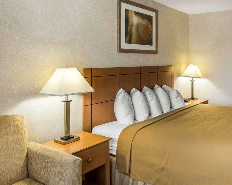 Hotel Quality Inn At Collins Road