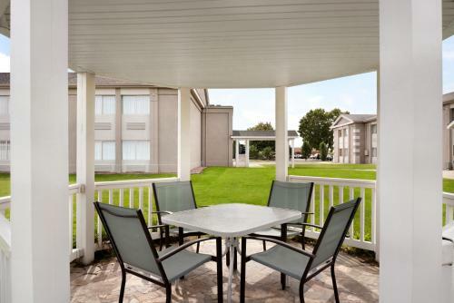 Hotel Baymont Inn And Suites Des Moines
