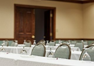 Clarion Highlander Hotel And Conference Center