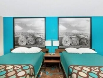 Hotel Super 8 Spencer