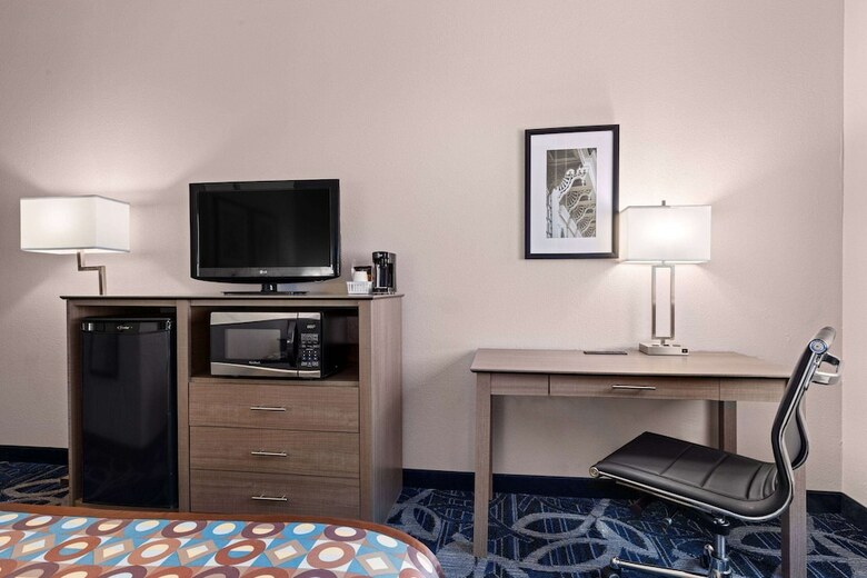 Hotel Baymont Inn & Suites - Waterloo