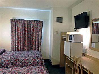 Motel 6 Junction City