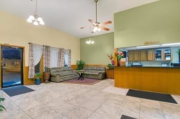 Hotel Super 8 Lenexa Overland Park Area