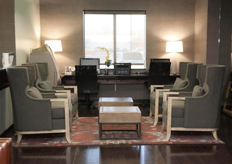 Best Western Plus Olathe Hotel & Suites