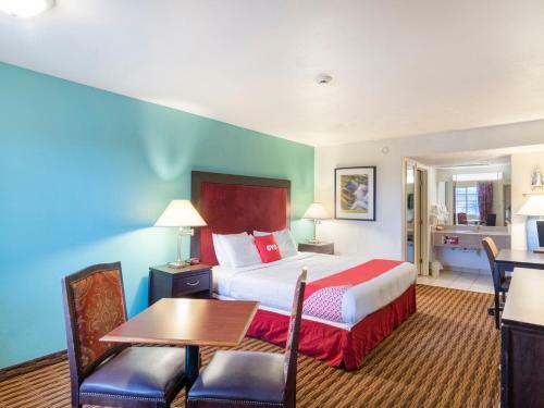 Hotel Howard Johnson Inn - Salina