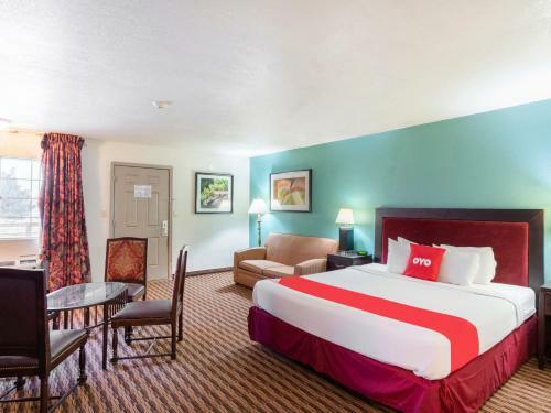 Hotel Howard Johnson Inn - Salina