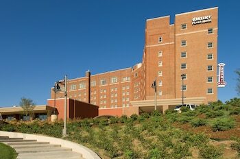 Drury Plaza Hotel Broadview Wichita