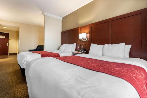 Hotel Comfort Suites Cincinnati Airport