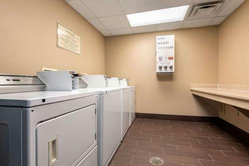 Hotel Comfort Suites Cincinnati Airport