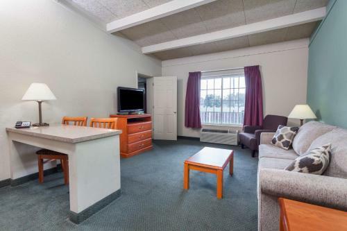 Hotel Days Inn & Suites Lexington