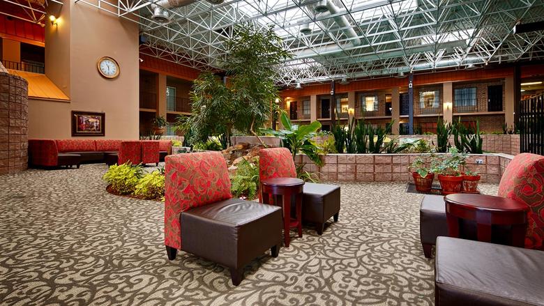 Hotel Best Western Inn Suites & Conference Center