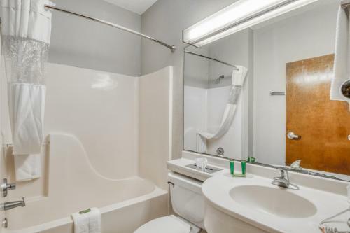 Hotel Microtel Inn And Suites