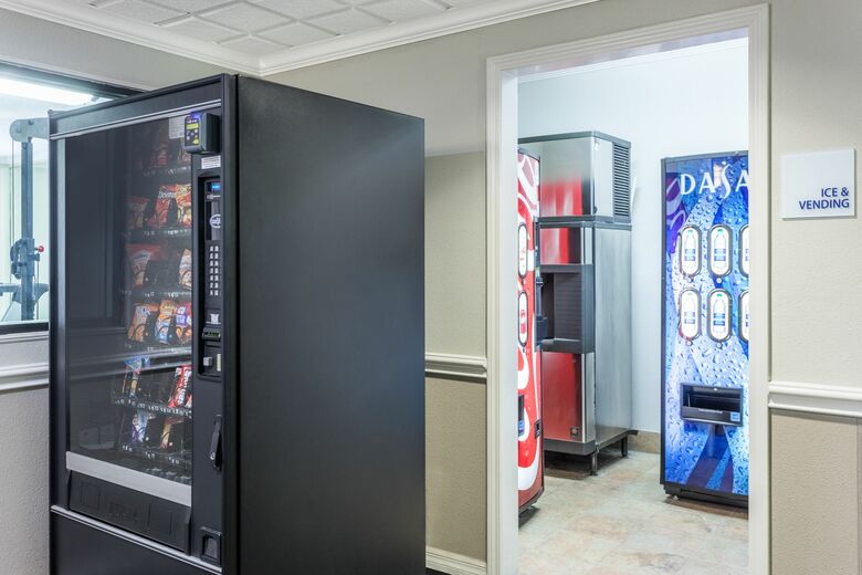 Holiday Inn Express Hotel And Suites Lake Charles