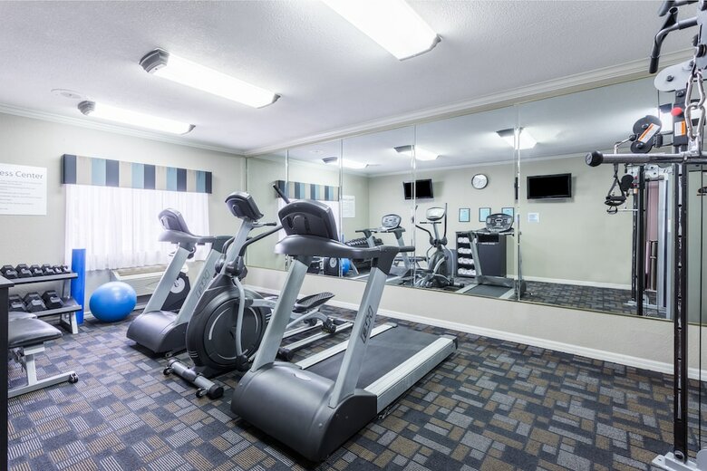 Holiday Inn Express Hotel And Suites Lake Charles