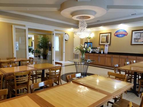 Hotel Baymont By Wyndham Marrero