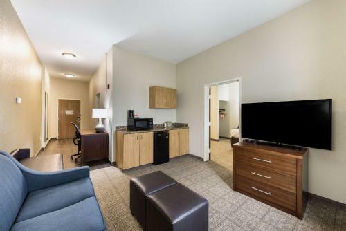 Hotel Comfort Suites Monroe