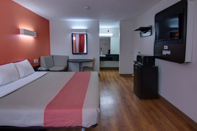 Motel 6 West Monroe