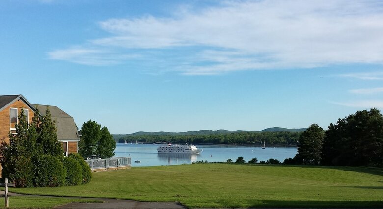 Hotel Belfast Harbor Inn