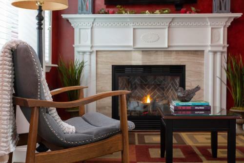 Posada Hartstone Inn & Hideaway