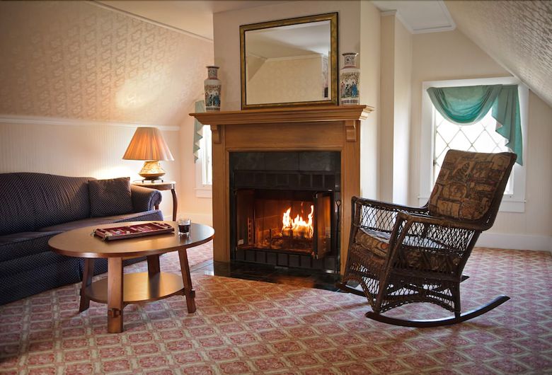 Bed & Breakfast Cleftstone Manor