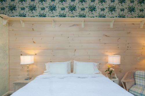 Posada Camden Windward Inn