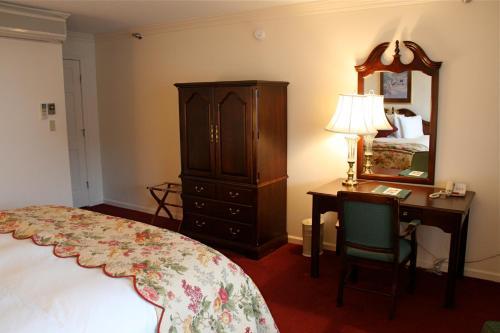 Bluenose Inn - Bar Harbor Hotel