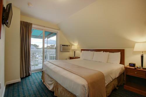 Sea Cliff House Motel