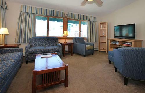 Sea Cliff House Motel