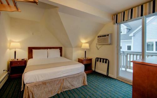 Sea Cliff House Motel