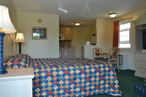 Hotel Seafarer Condominium Resort