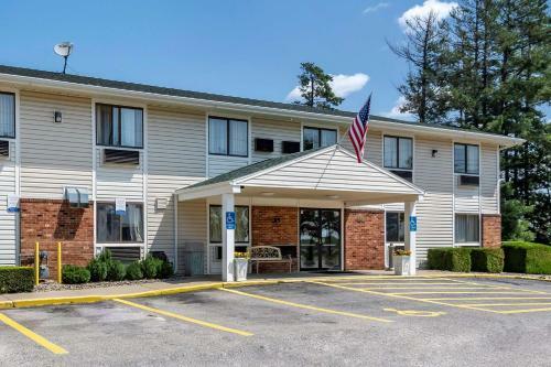 Hotel Super 8 Sanford Maine