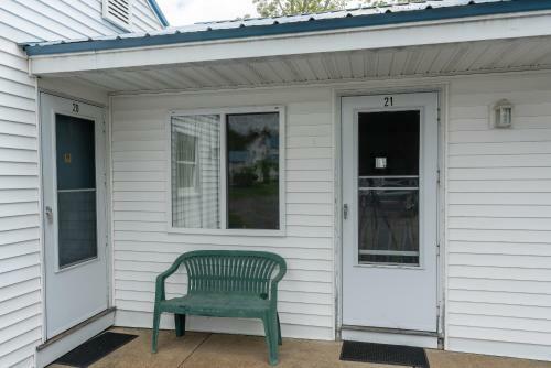 Ne'r Beach Motel