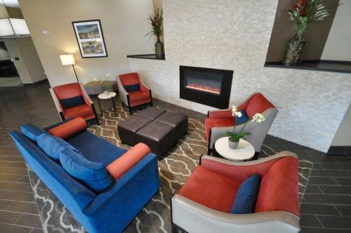 Merit Hotel & Suites