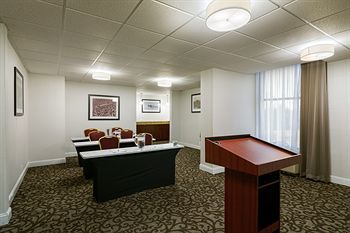 Hotel Holiday Inn Express Washington Dc East- Andrews Afb